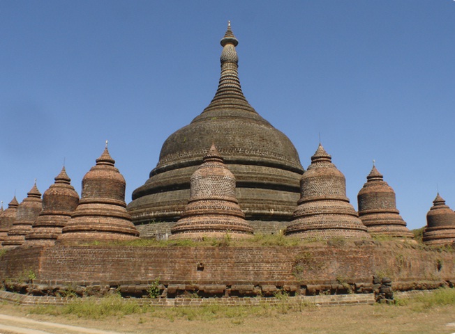 Yadanar Pon Pagoda