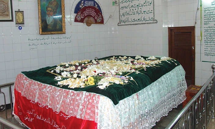Zafar Shah Dargah (Tomb)