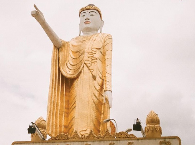 Yat Taw Mu Buddha Image