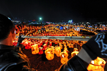 Shwe Kyin Light Festival