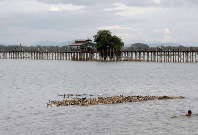 taungthaman-lake4.jpg